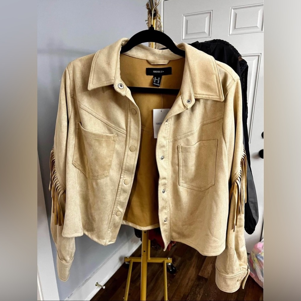 💜New💜 Forever 21 Fringe Snap Jacket